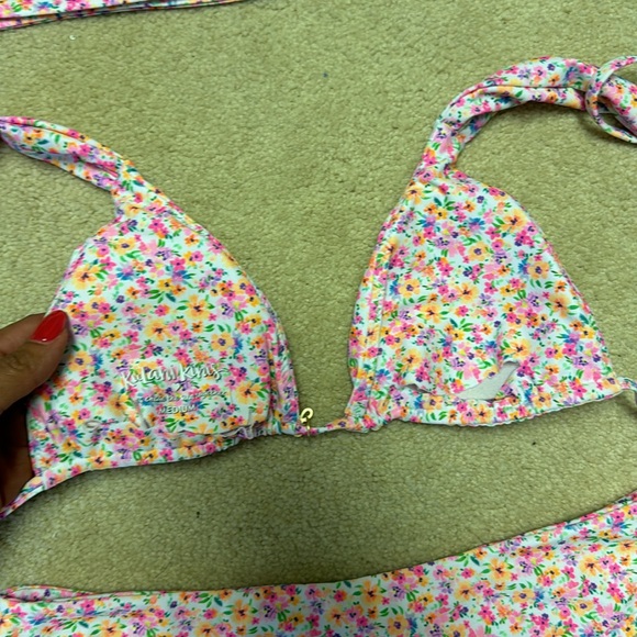 Kulani Kinis Bathing Suit Bikini Set Color Dollhouse Size Medium - Picture 7 of 12